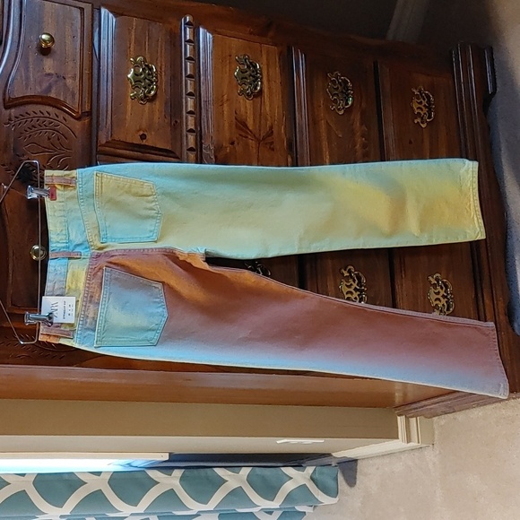 🌸Host Pick🌸Nwt Women's Zara Mid Rise Straight Leg Multi Colour Jeans - Picture 3 of 8